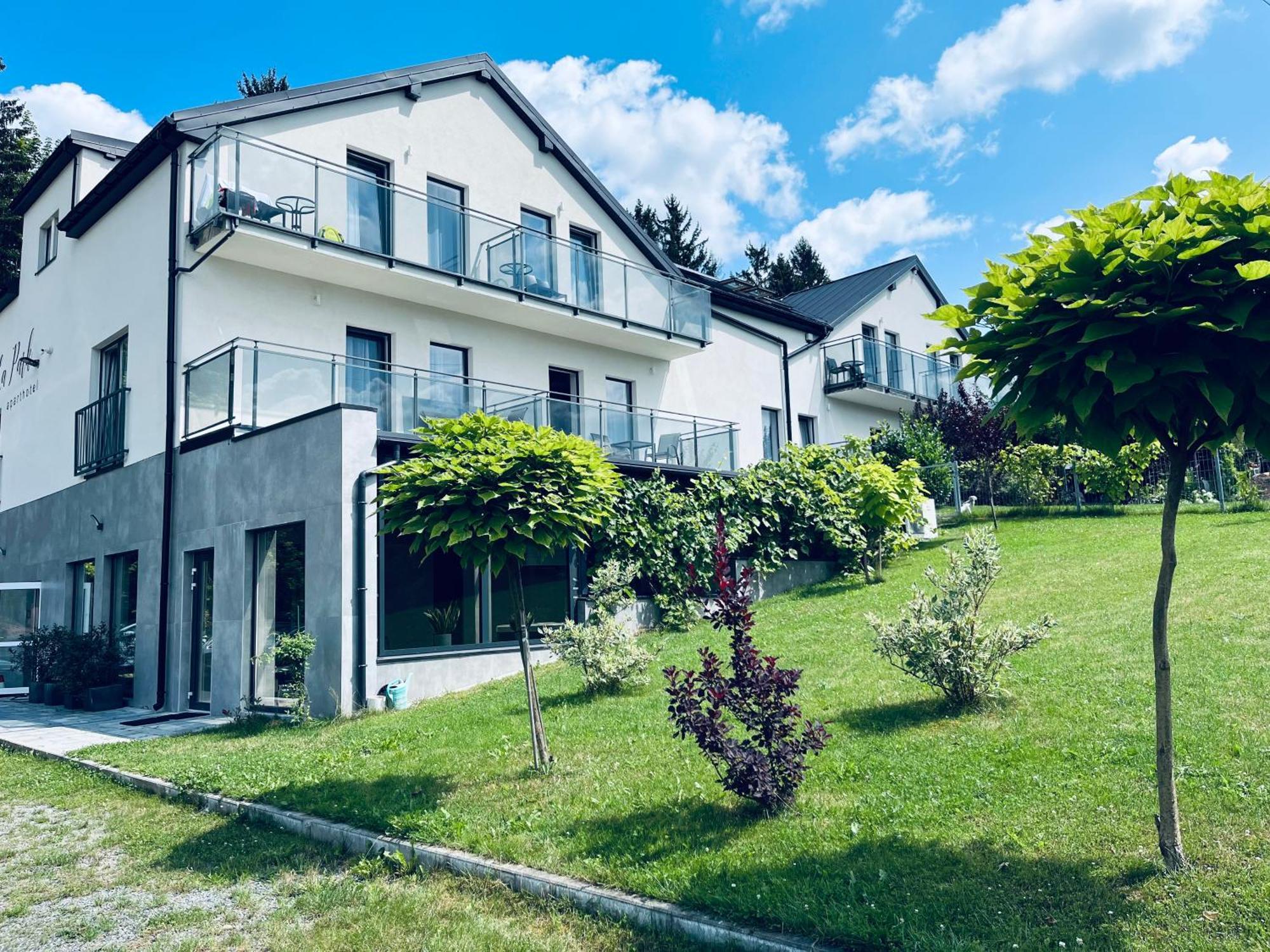 La Park Aparthotel Кудова-Здрой Екстериор снимка