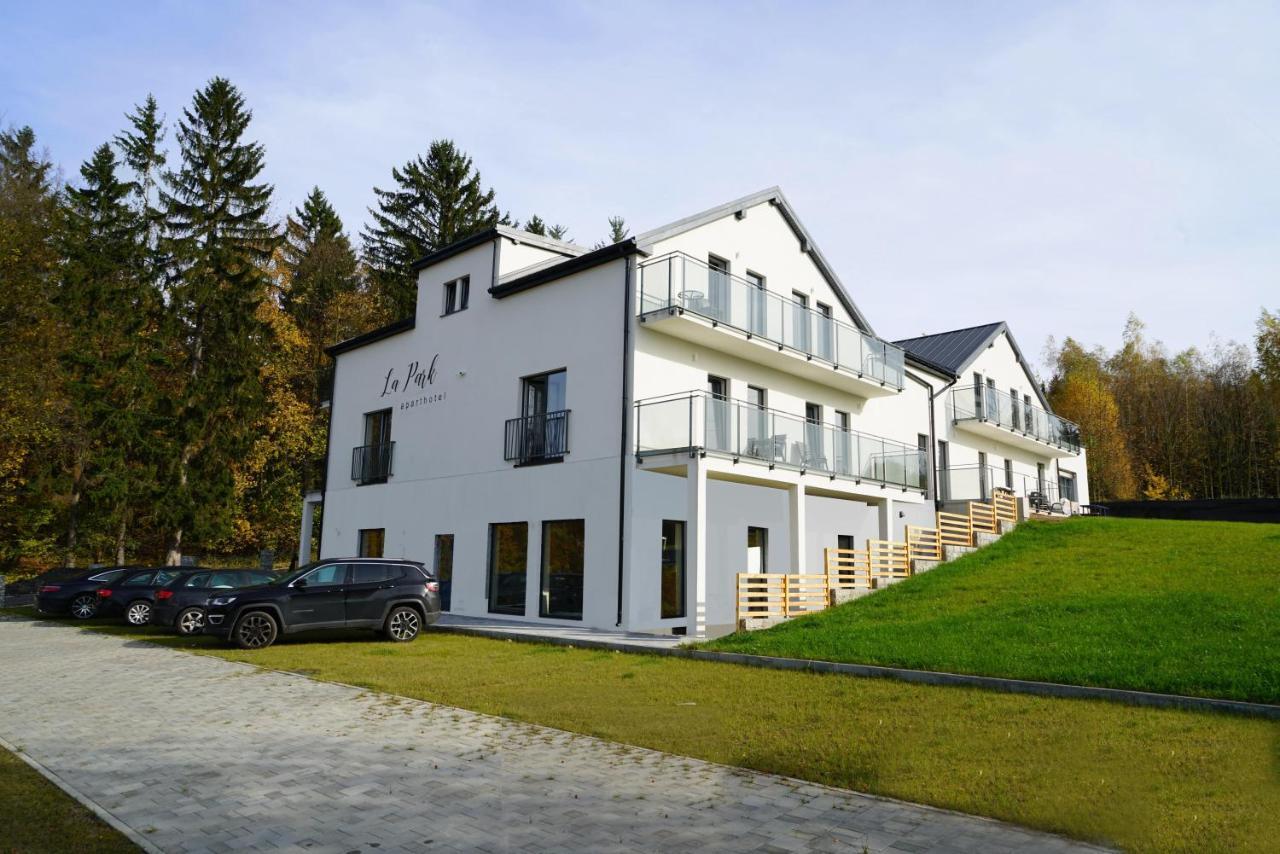 La Park Aparthotel Кудова-Здрой Екстериор снимка