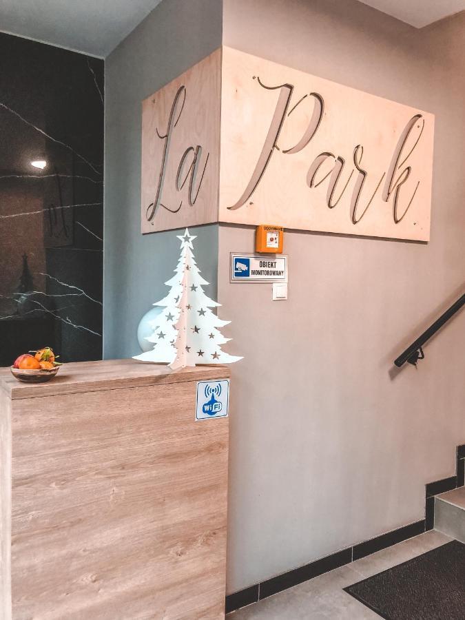 La Park Aparthotel Кудова-Здрой Екстериор снимка